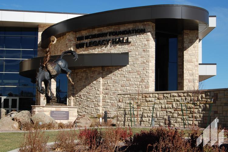 Full-Bed-Stone-Renaissance-Georgia-Cafe-5