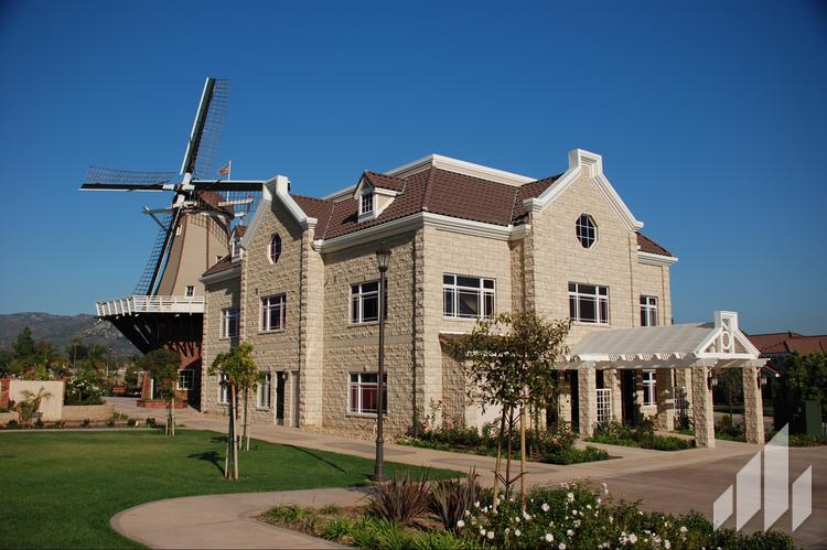 Full-Bed-Stone-Renaissance-Georgia-Ginger-4